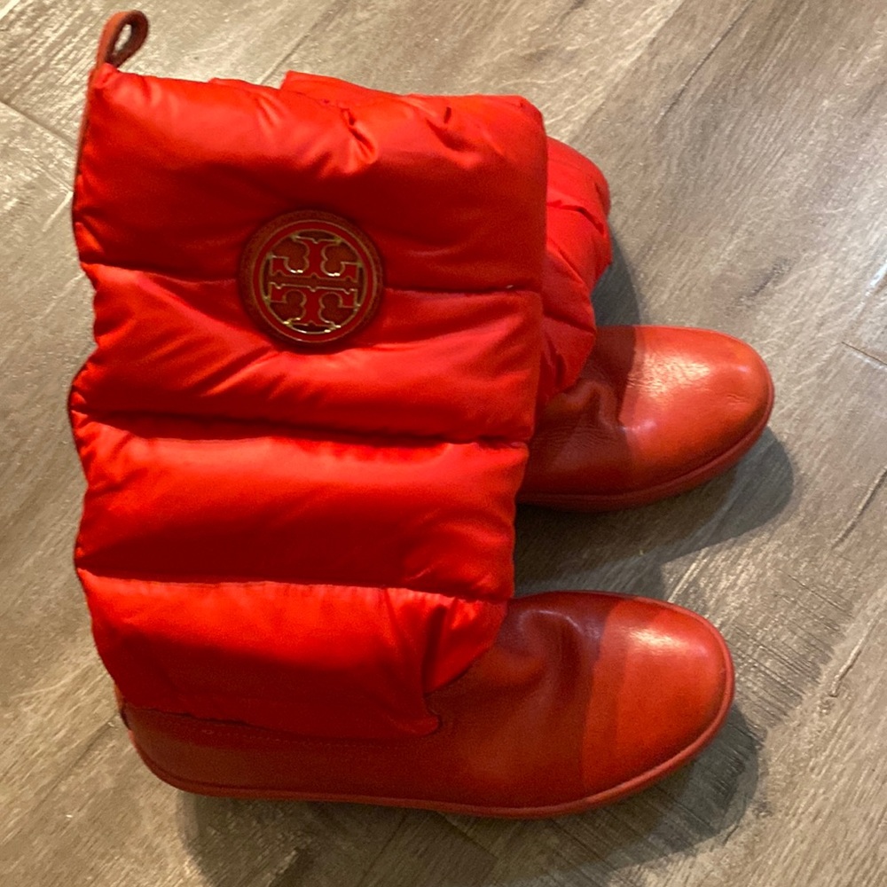 Tory Burch snow boots red 8